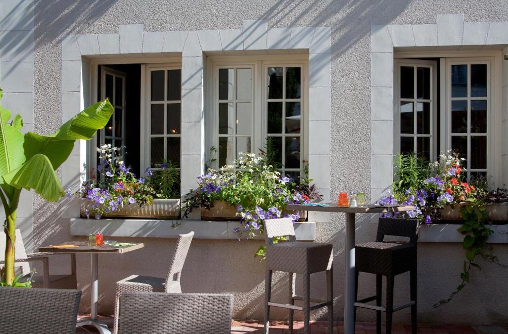 Logis Hotels Restaurant Le Relais שנונסו מראה חיצוני תמונה