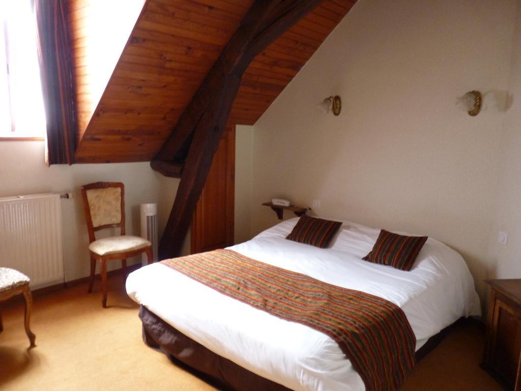Logis Hotels Restaurant Le Relais שנונסו מראה חיצוני תמונה